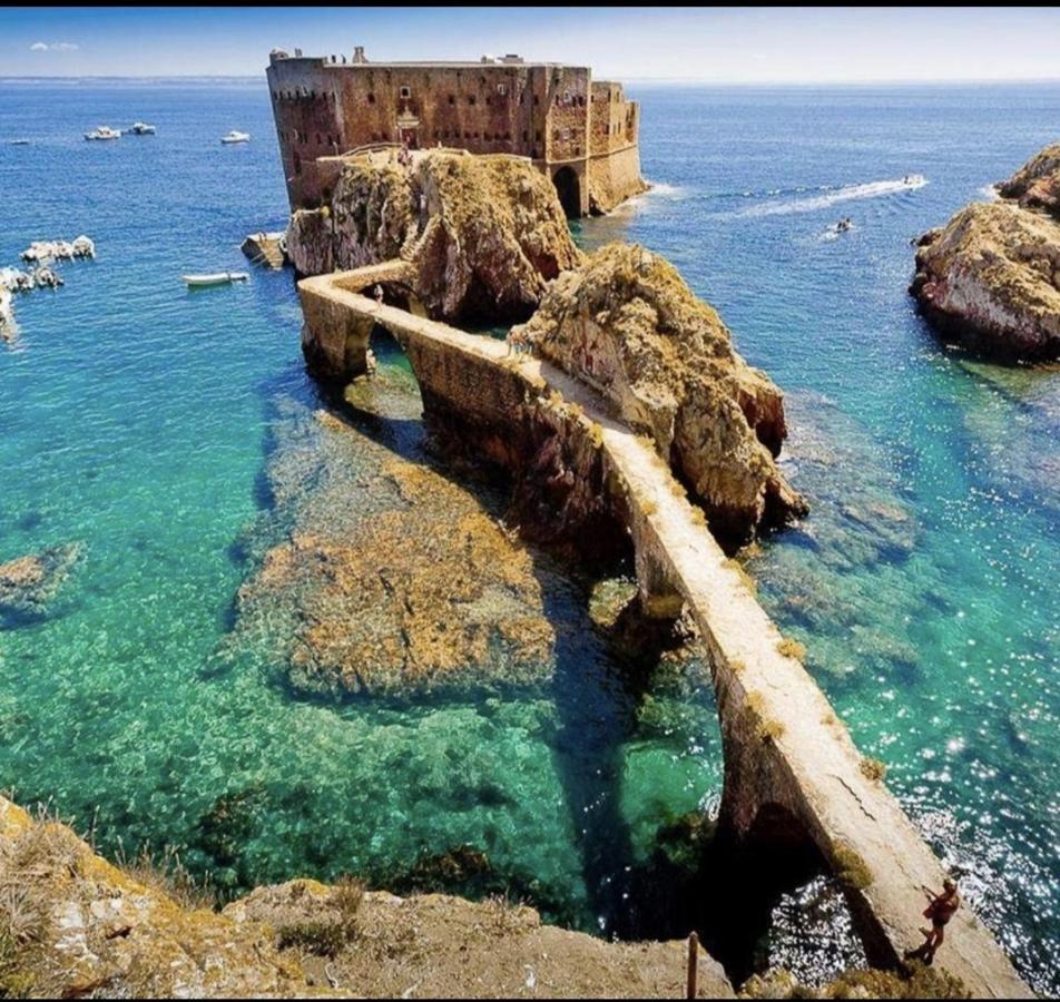 Porto Dinheiro Beach I Lourinha  Luaran gambar